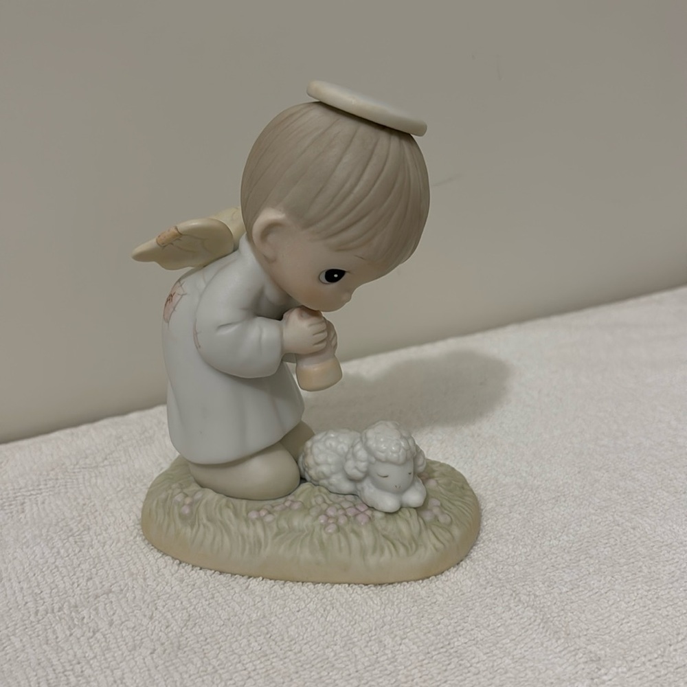 Precious Moment Gods Ray of Mercy